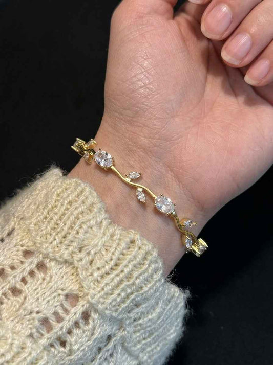 Tulip Charm Gold Bracelets