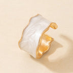 Close-up of Ethereal Wave Ring – gold-plated wavy ring with smooth curves by Rayona