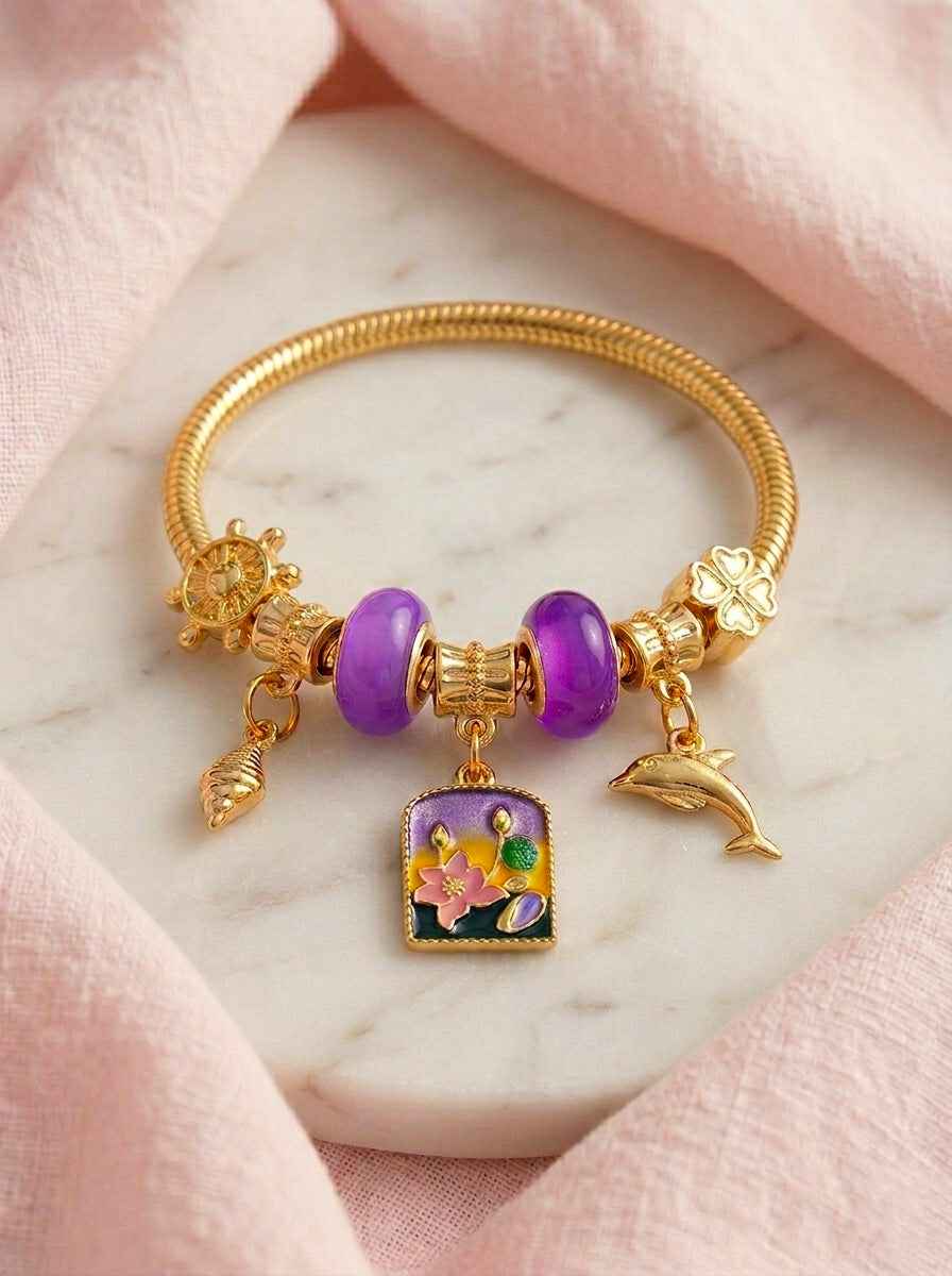 Sea story bracelet